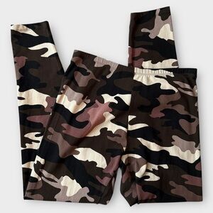 Charlotte Russe Camo Leggings 2X Plus Pink Brown Camouflage High Rise Yoga NWT